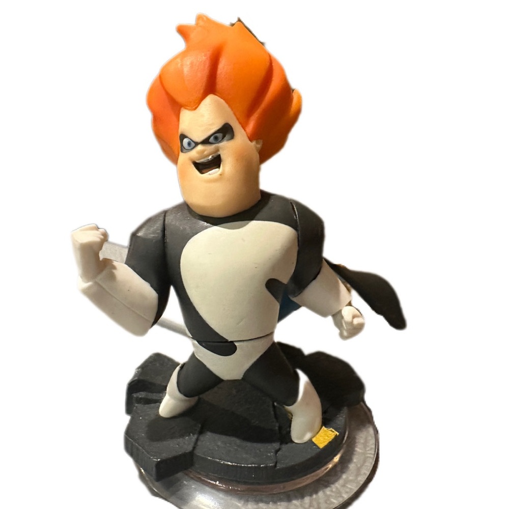 Disney infinity the incredibles syndrome character